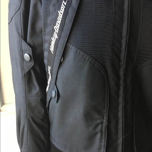 Ladies Harley Davidson Jacket - Picture 3 of 15